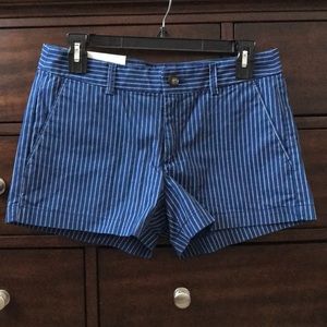 NWT Uniqlo chino micro shorts - size 4